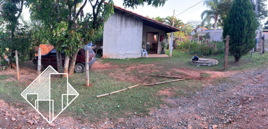 Casa em Terreno de esquina – Araçoiaba da Serra