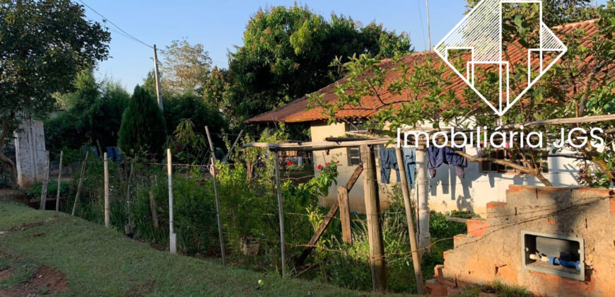 Casa em Terreno de esquina – Araçoiaba da Serra