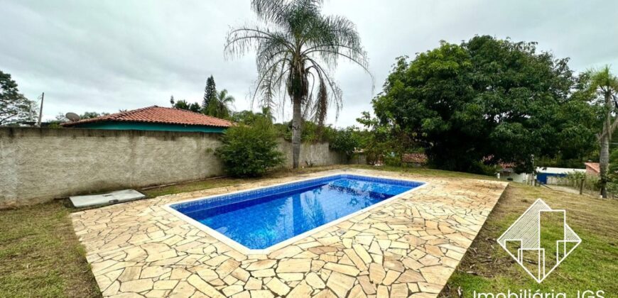Chácara de 700 metros com Piscina – Araçoiaba da Serra/SP