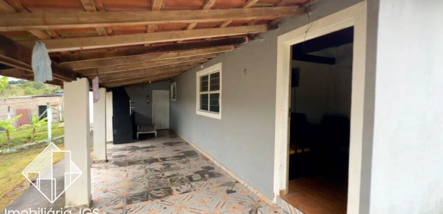 Chácara de 700 metros com Piscina – Araçoiaba da Serra/SP