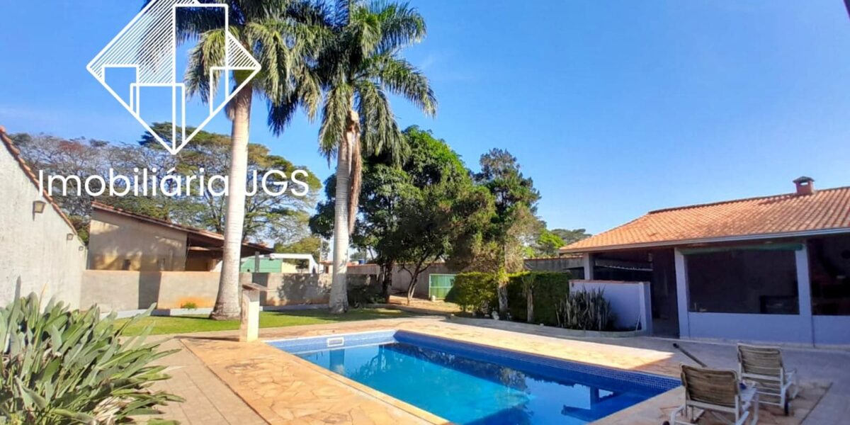 Cháraca com Baias e com Piscinas – Araçoiaba da Serra/SP