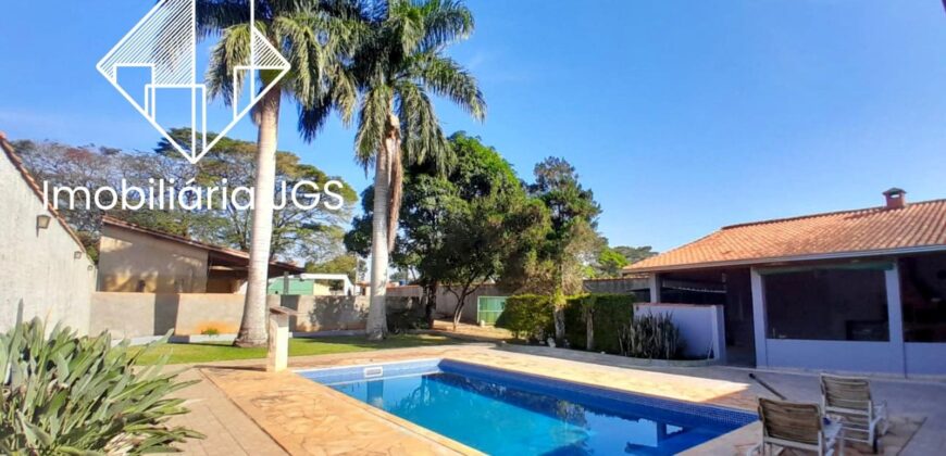 Cháraca com Baias e com Piscinas – Araçoiaba da Serra/SP