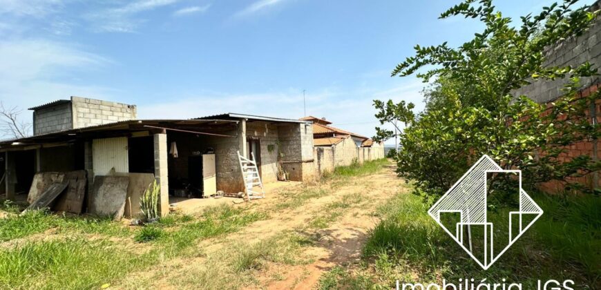 Terreno de 2.100 metros na beira do Asfalto- Bairro Jundiaquara