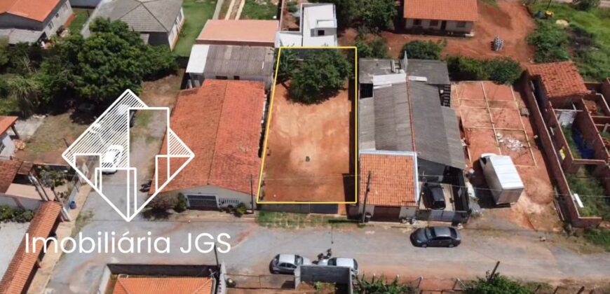 Lote de 250 metros fechado de muro – Bairro Jundiaquara