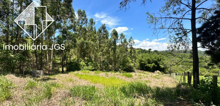 Terreno de 3 mil metros com lago – Araçoiaba da Serra/SP