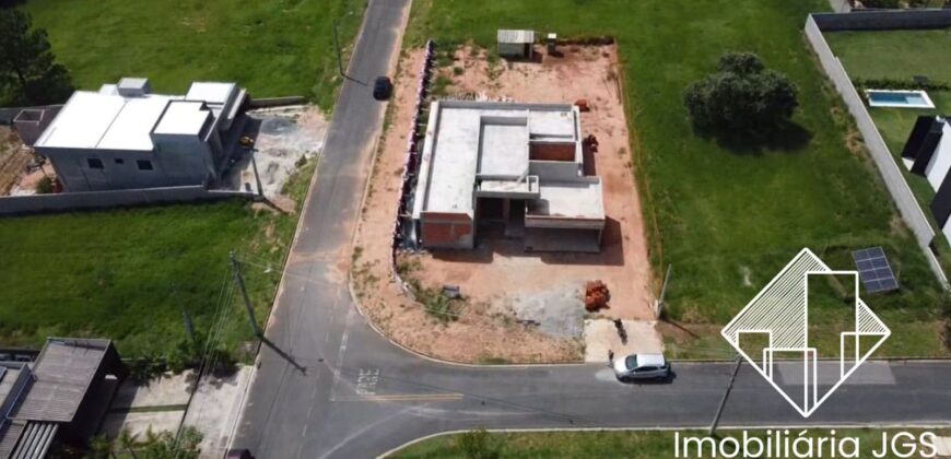 Casa em fase de construção- Condominio Village Ipanema 2