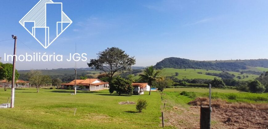 Sítio de 4 Alqueires com Boas Construções e Parreiras de Uva – Salto de Pirapora/SP