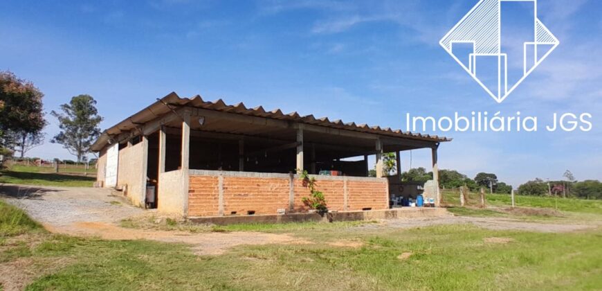 Sítio de 4 Alqueires com Boas Construções e Parreiras de Uva – Salto de Pirapora/SP
