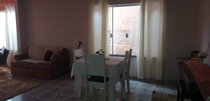 Casa de 198 metros no Bairro Colégio – Araçoiaba da Serra/SP