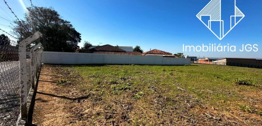 Ótimo Terreno de 2 mil metros à venda – Bairro Jundiaquara