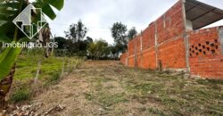 Lote de 300 metros no asfalto com Lago – Pilar do Sul/SP