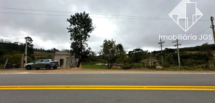 Lote de 300 metros no asfalto com Lago – Pilar do Sul/SP