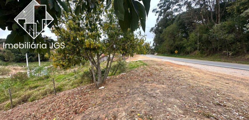 Lote de 300 metros no asfalto com Lago – Pilar do Sul/SP