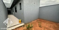 Casa Nova com fino acabamento – Loteamento São Lucas