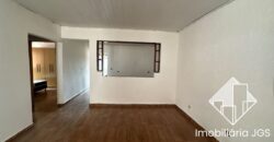 Casa com Quintal a Venda – Bairro Colégio – Araçoiaba da Serra