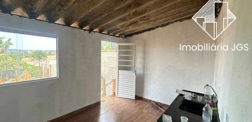 Casa com Quintal a Venda – Bairro Colégio – Araçoiaba da Serra