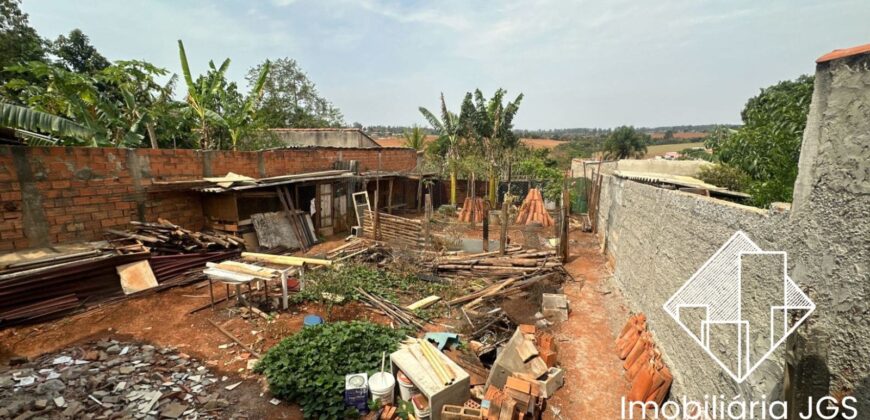 Casa com Quintal a Venda – Bairro Colégio – Araçoiaba da Serra