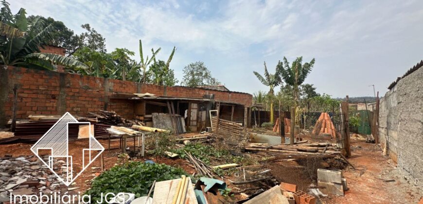 Casa com Quintal a Venda – Bairro Colégio – Araçoiaba da Serra
