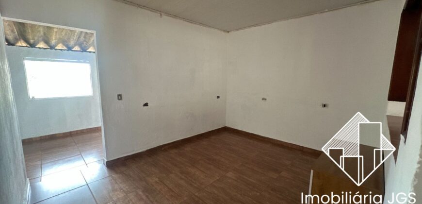 Casa com Quintal a Venda – Bairro Colégio – Araçoiaba da Serra