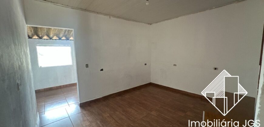 Casa com Quintal a Venda – Bairro Colégio – Araçoiaba da Serra