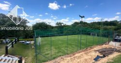 Terreno de 979 metros no Condomínio Village Ipanema 1