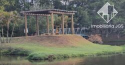 Terreno de 979 metros no Condomínio Village Ipanema 1