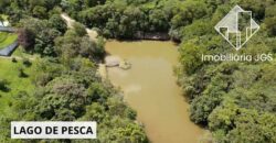 Terreno de 979 metros no Condomínio Village Ipanema 1