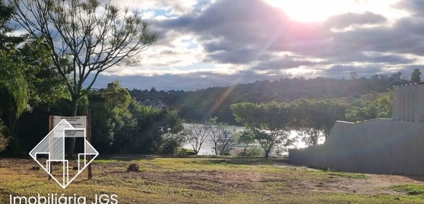 Terreno de 1.411 metros com acesso no Lago – Condomínio Village Ipanema 1