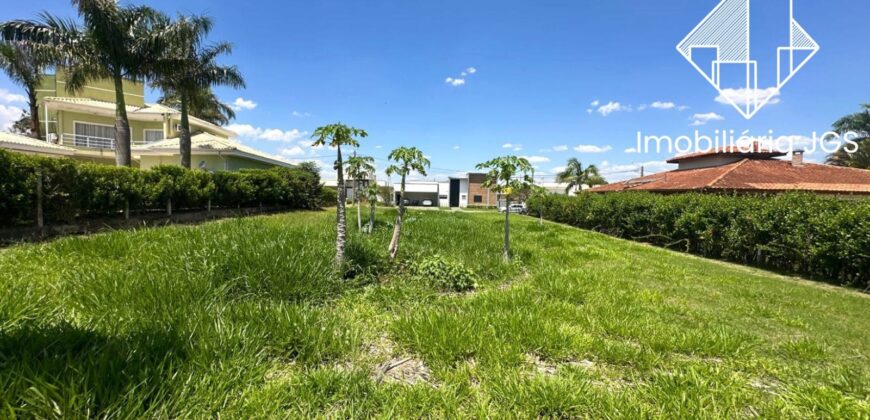 Terreno de 960 metros – Totalmente Plano – Condomínio Village Ipanema 1