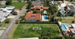 Terreno de 960 metros – Totalmente Plano – Condomínio Village Ipanema 1