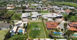 Terreno de 960 metros – Totalmente Plano – Condomínio Village Ipanema 1