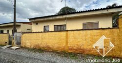 Conjunto de casas no bairro Jundiaquara