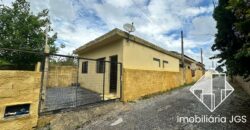 Conjunto de casas no bairro Jundiaquara