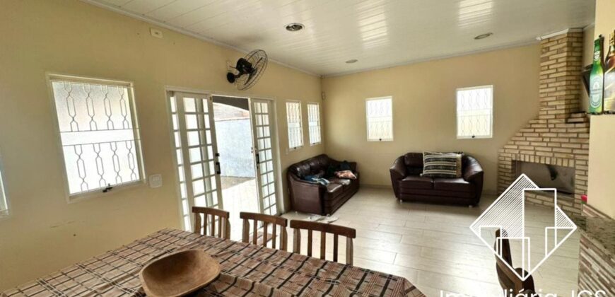 Chácara perfeita de 600 metros com Piscina – Jundiacanga