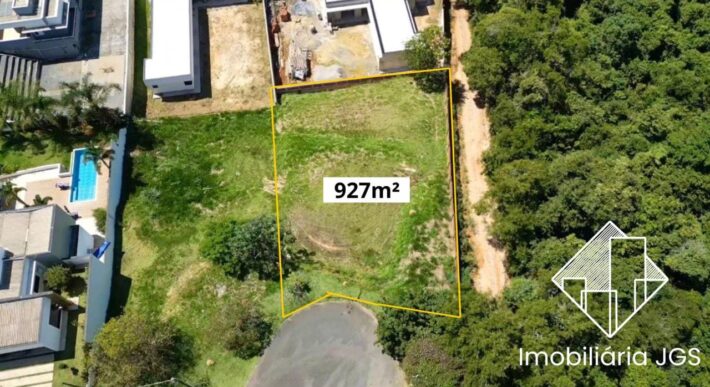 Terreno de 927 metros – Condomínio Village Araçoiaba