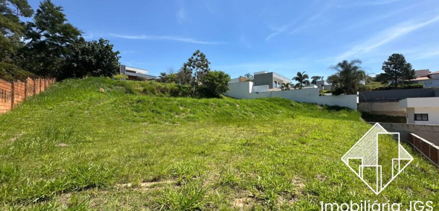 Terreno de 927 metros – Condomínio Village Araçoiaba