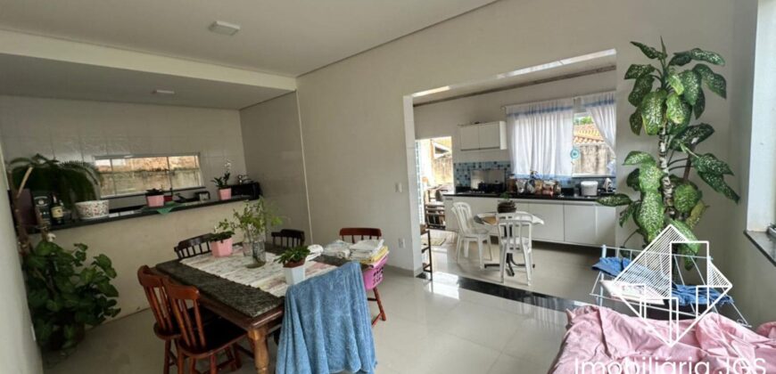 Sobrado com 3 dormitórios – Colégio em Araçoiaba da Serra/SP