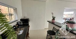 Sobrado com 3 dormitórios – Colégio em Araçoiaba da Serra/SP