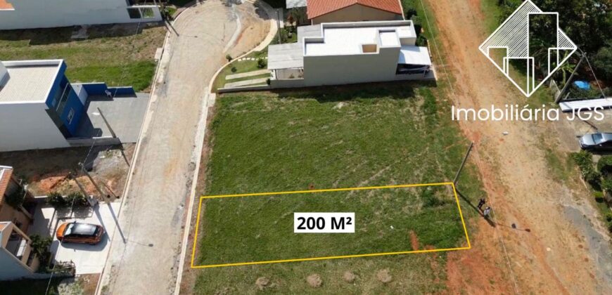 Terreno de 200 metros no Residencial Terras do Sol Poente