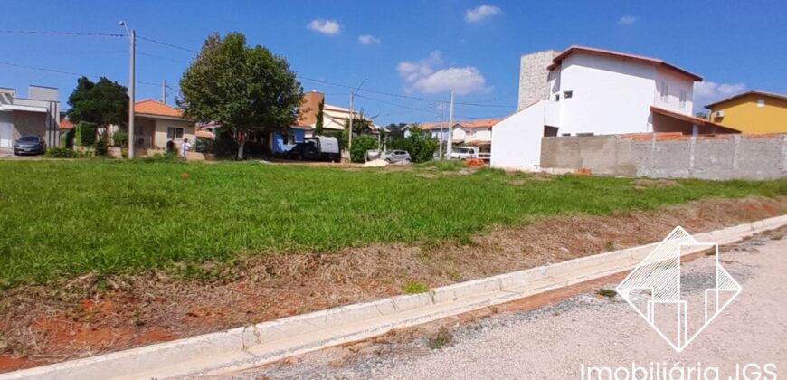 Terreno de 200 metros no Residencial Terras do Sol Poente