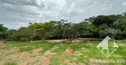 Terreno de 2.374 metros com Lago e nascentes – Araçoiaba da Serra