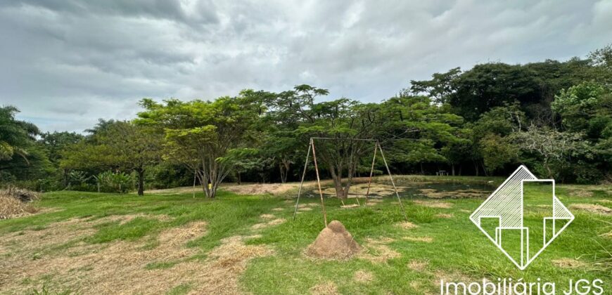 Terreno de 2.374 metros com Lago e nascentes – Araçoiaba da Serra
