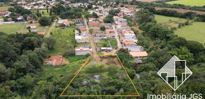 Terreno de 2.374 metros com Lago e nascentes – Araçoiaba da Serra