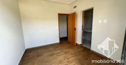 Excelente Casa de esquina no Condomínio Village Ipanema 2