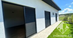 Excelente Casa de esquina no Condomínio Village Ipanema 2