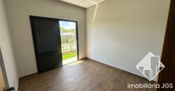 Excelente Casa de esquina no Condomínio Village Ipanema 2