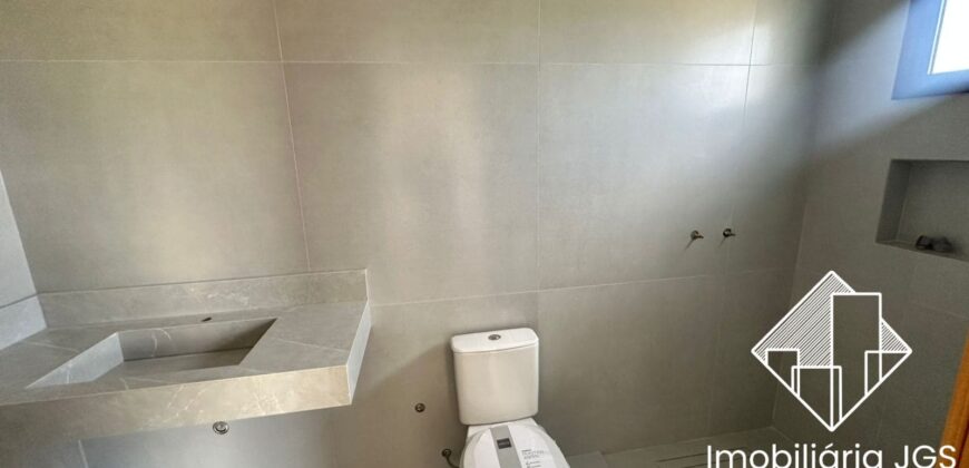 Excelente Casa de esquina no Condomínio Village Ipanema 2