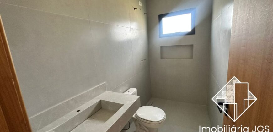 Excelente Casa de esquina no Condomínio Village Ipanema 2