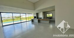 Excelente Casa de esquina no Condomínio Village Ipanema 2