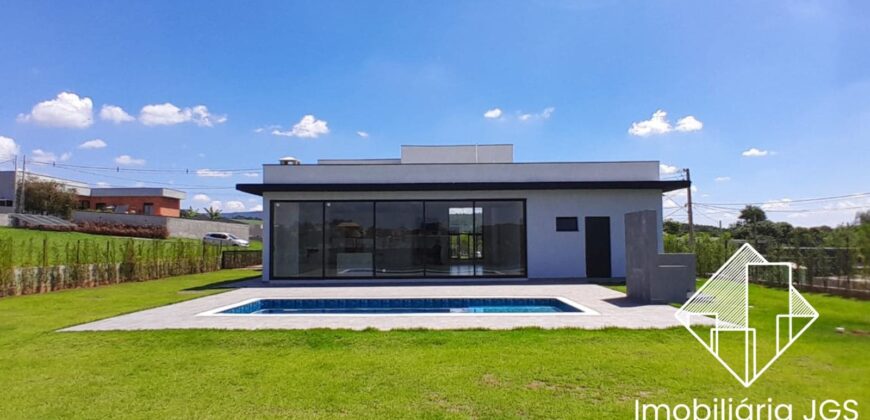 Excelente Casa de esquina no Condomínio Village Ipanema 2